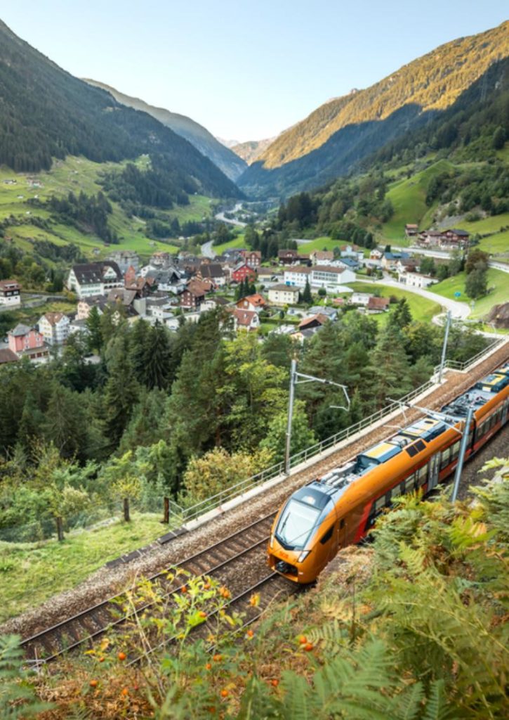 Sudostbahn train